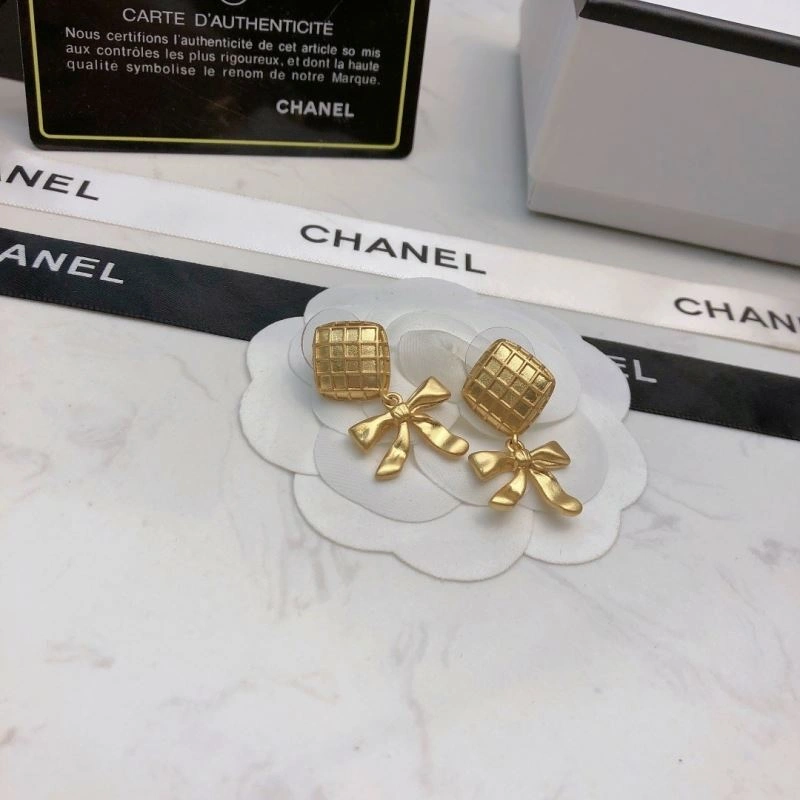 Sleek Chanel Earrings 226061