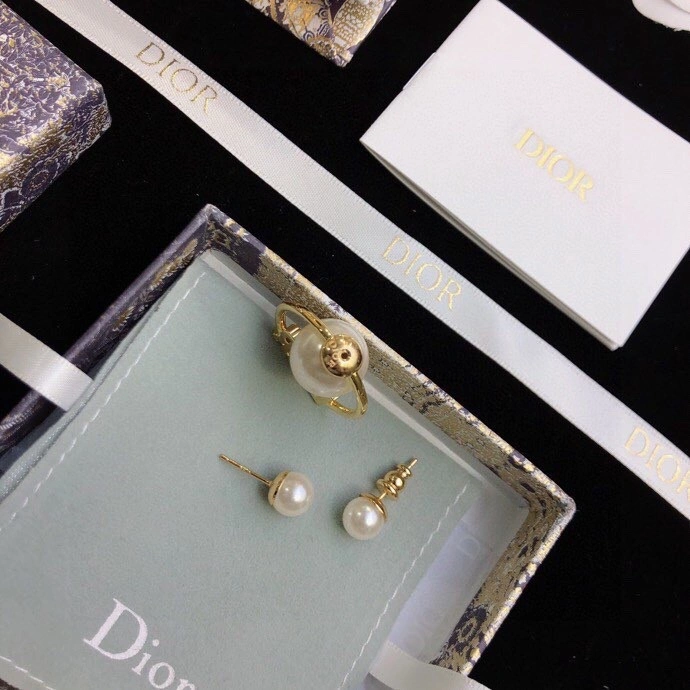 SportInspired Chanel Earrings 225973
