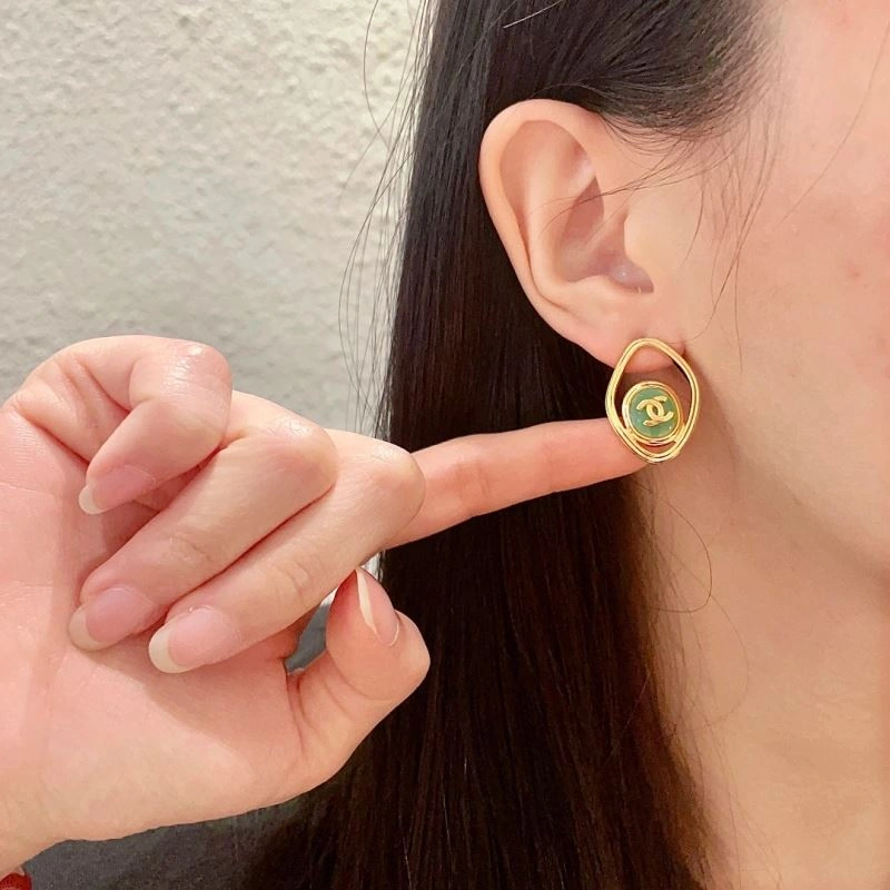 Chanel Earrings Comfortable 225948