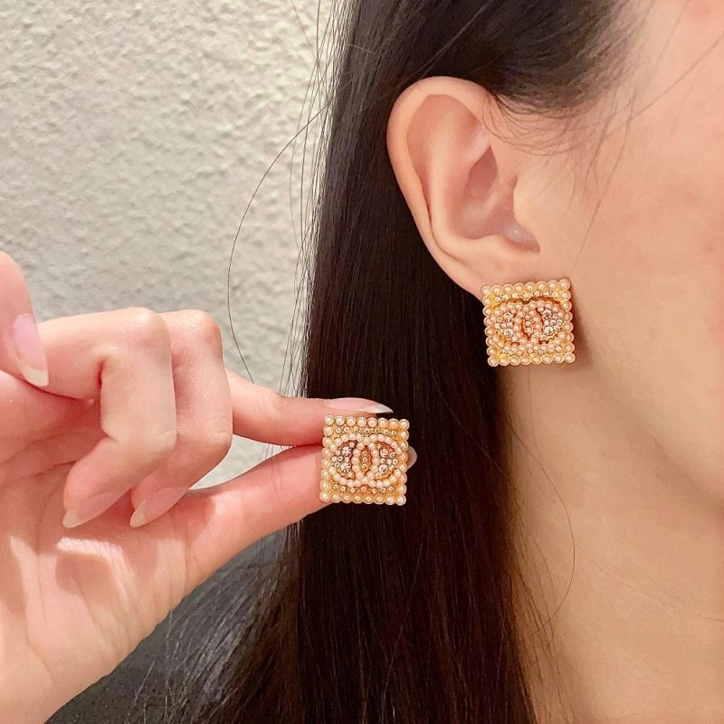 Cozy Chanel Earrings 226014