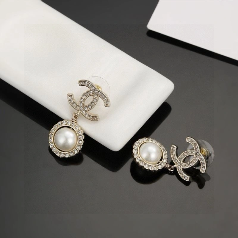 Unisex Chanel Earrings 225963