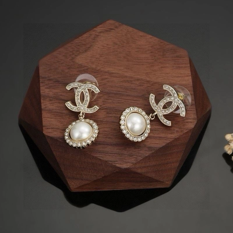 Unisex Chanel Earrings 225963