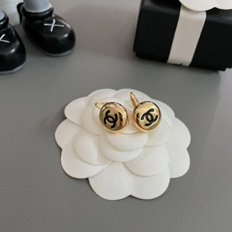 TechFriendly Chanel Earrings 225946