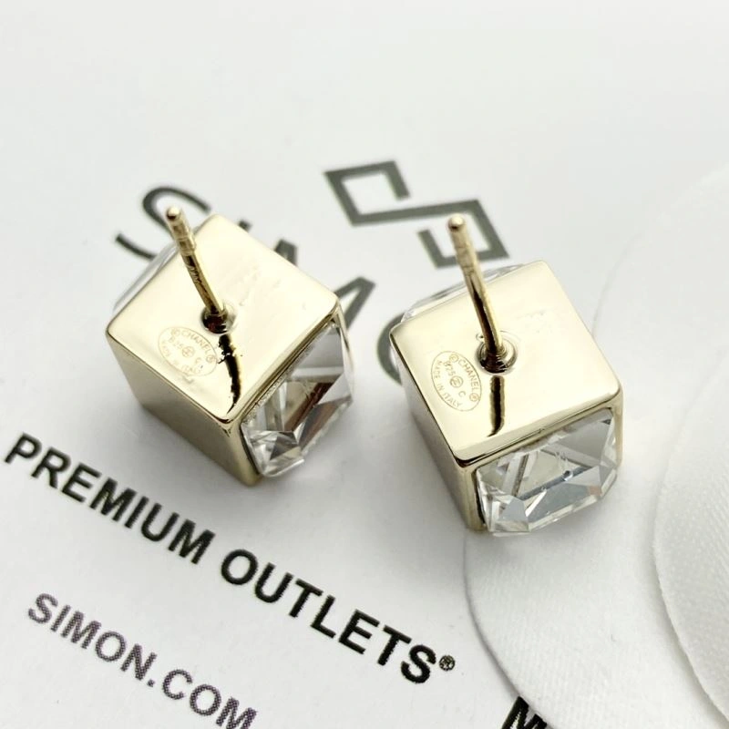 Compact Chanel Earrings 225923