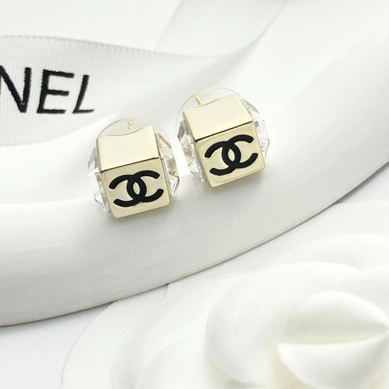 Compact Chanel Earrings 225923