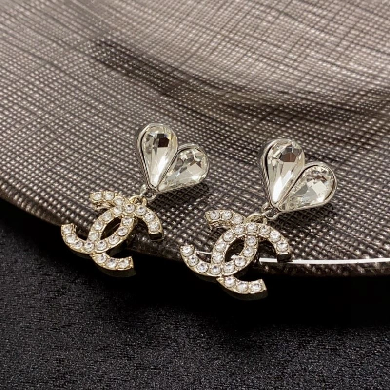 Chanel Earrings Reliable 225924