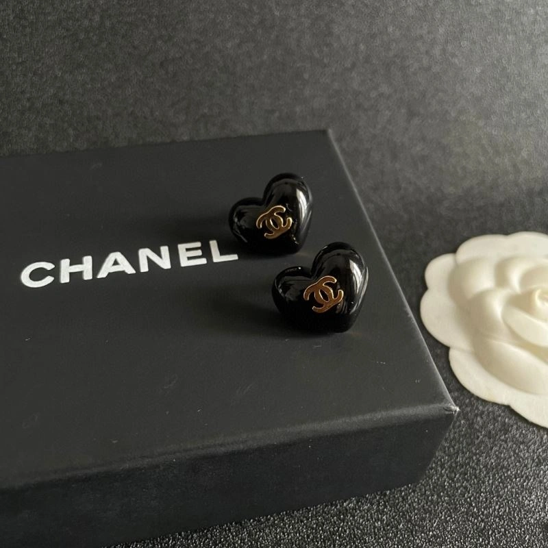 Comfortable Chanel Earrings 225927