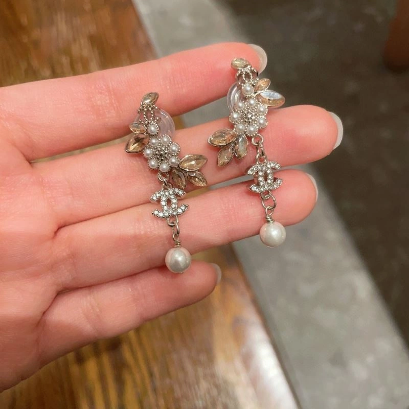 Chanel Earrings WellDesigned 225920