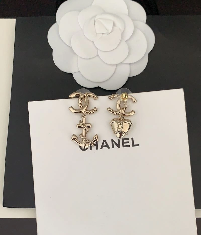 Versatile Chanel Earrings 225942