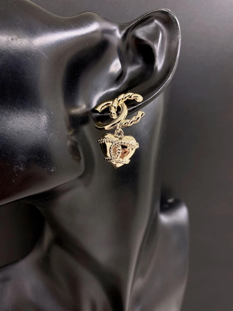Versatile Chanel Earrings 225942