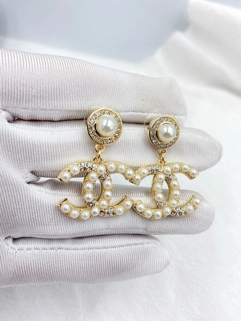 Chanel Earrings Bold 225936
