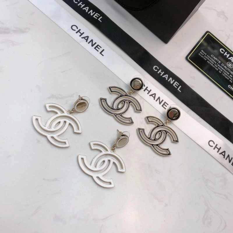 Neat Chanel Earrings 225932
