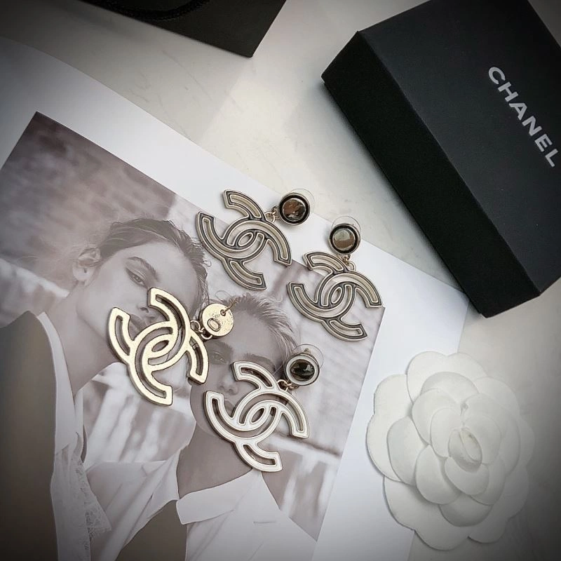 Neat Chanel Earrings 225932