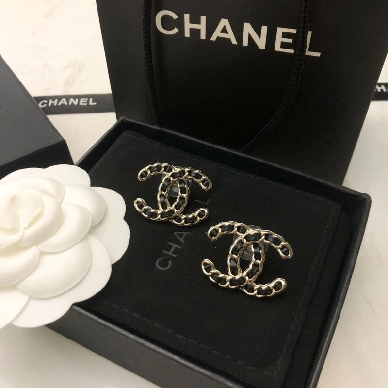 Snug Chanel Earrings 225931