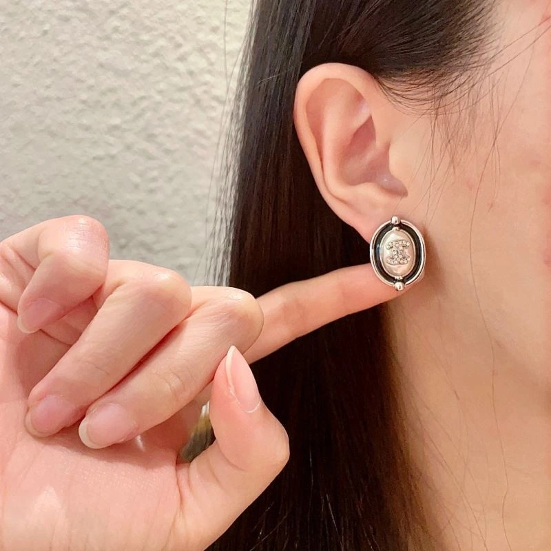 Chanel Earrings Tailored 225954