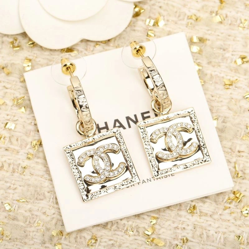 Chanel Earrings Bold 225896