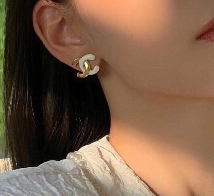 Chanel Earrings Reliable 225913