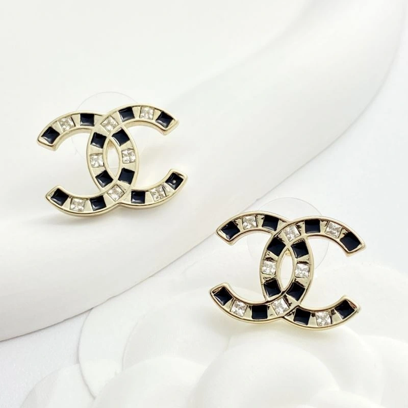 Chanel Earrings Elegant 225885