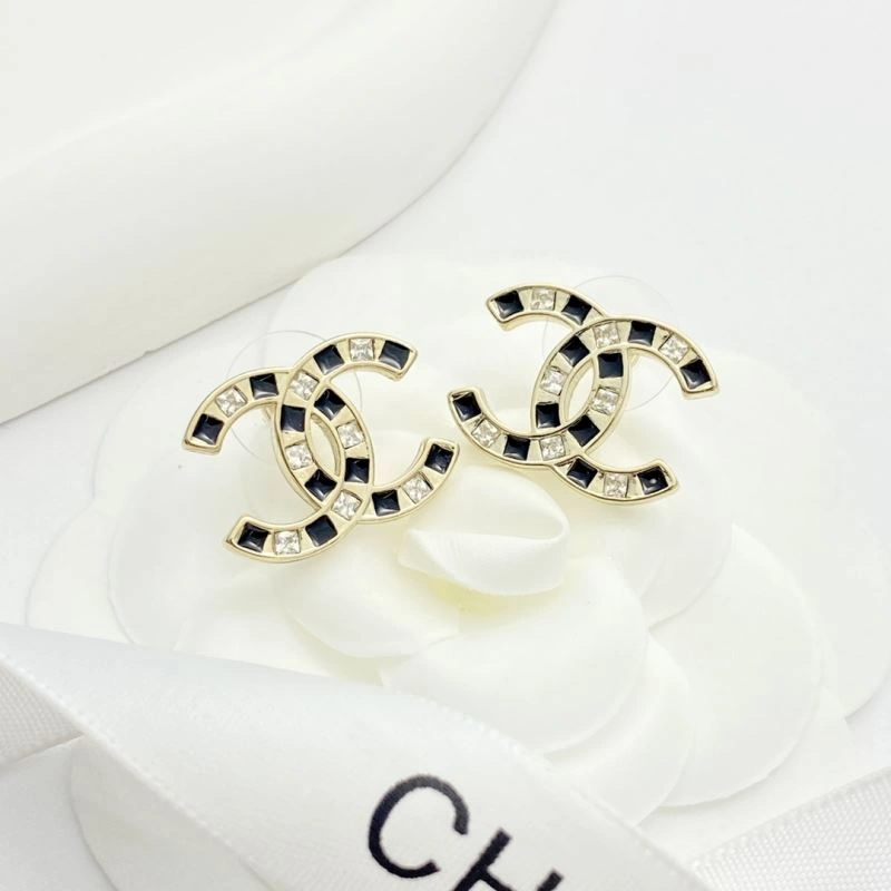 Chanel Earrings Elegant 225885