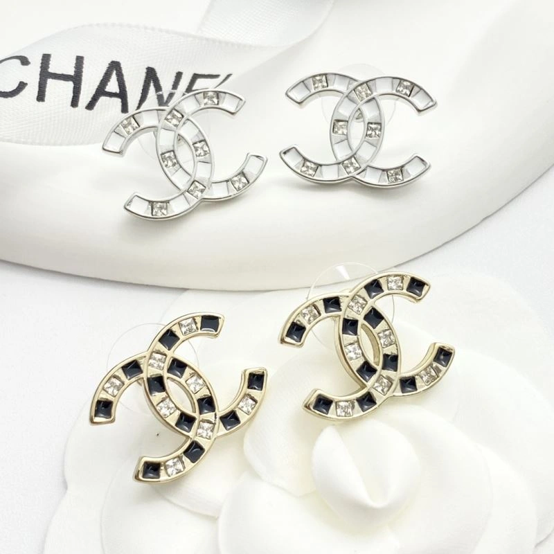 Chanel Earrings Elegant 225885