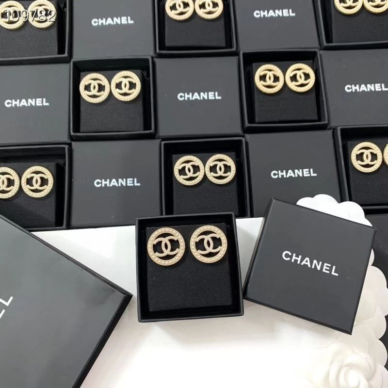 Bright Chanel Earrings 225904