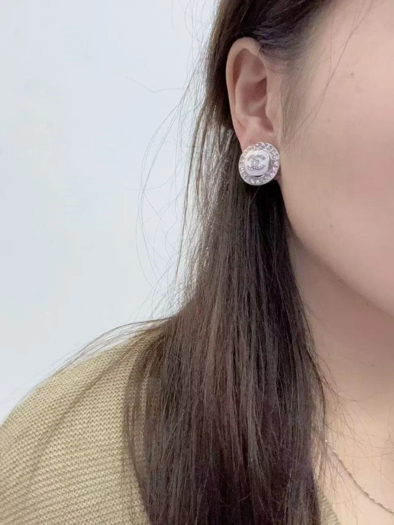 Chanel Earrings Practical 225405