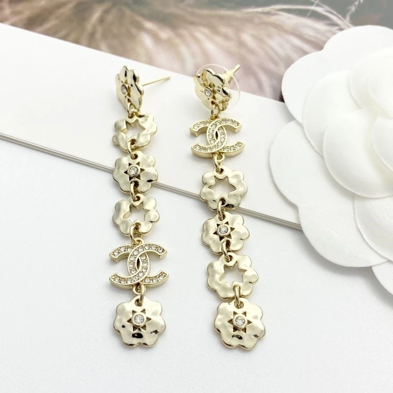 Chanel Earrings Compact 225413