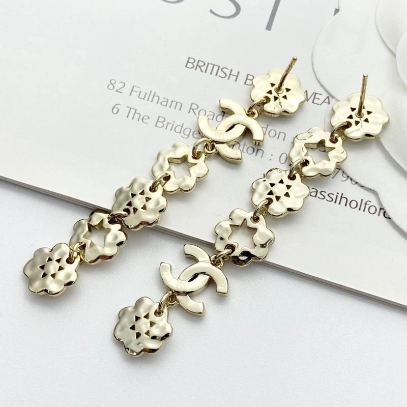 Chanel Earrings Compact 225413