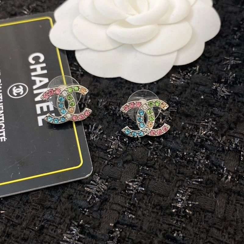 Comfortable Chanel Earrings 225401