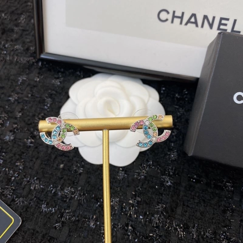 Comfortable Chanel Earrings 225401