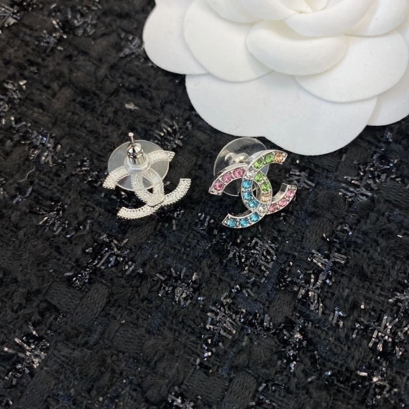 Comfortable Chanel Earrings 225401
