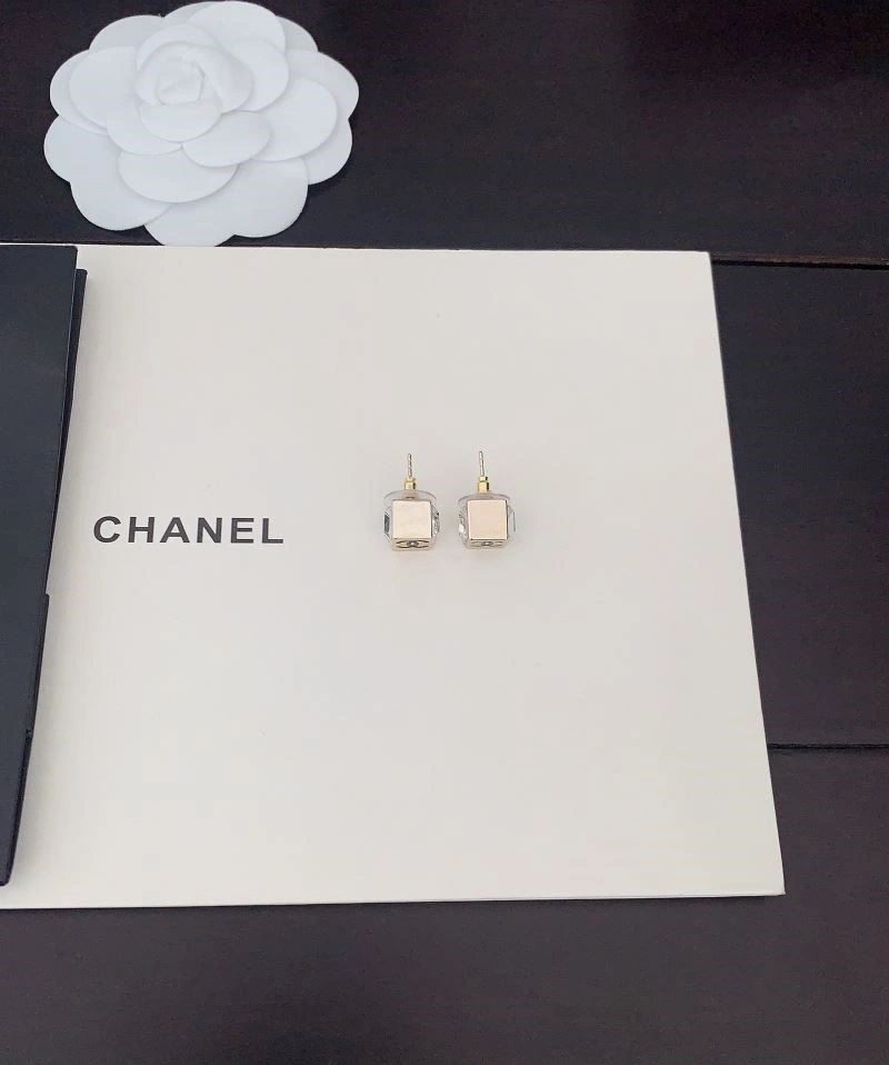 Chanel Earrings Trendsetting 225398