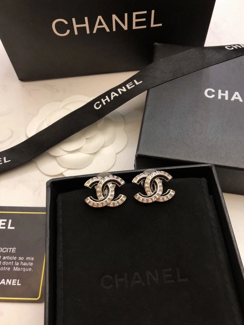 Chanel Earrings MoistureWicking 225393