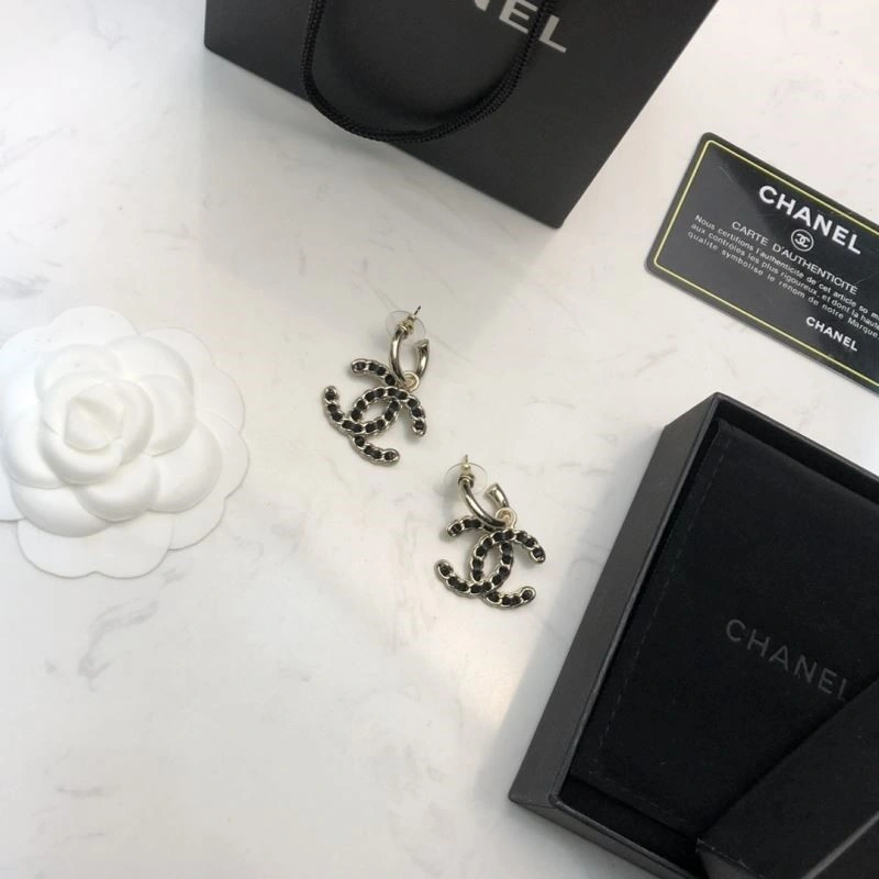 Chanel Earrings Supportive 225392