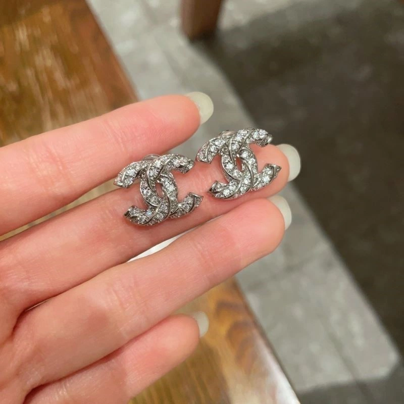 Chanel Earrings Effortless 225376