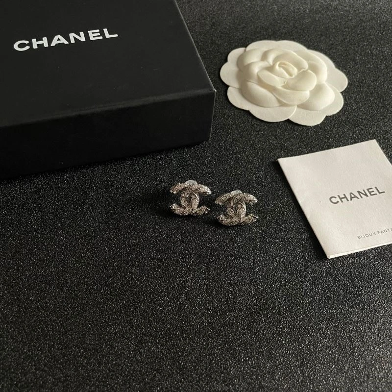 Chanel Earrings Effortless 225376