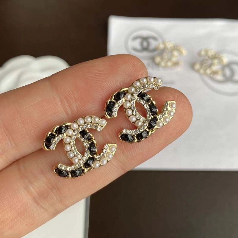 Chanel Earrings Neat 225433