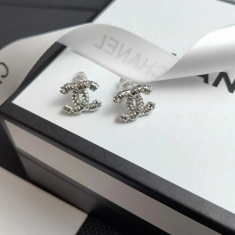 Chanel Earrings Durable 225360