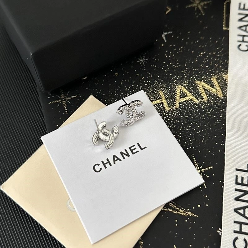 Chanel Earrings Durable 225360