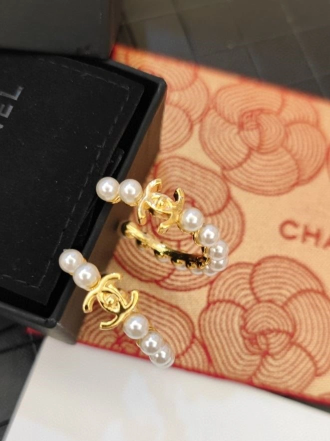Chanel Earrings Attractive 225349
