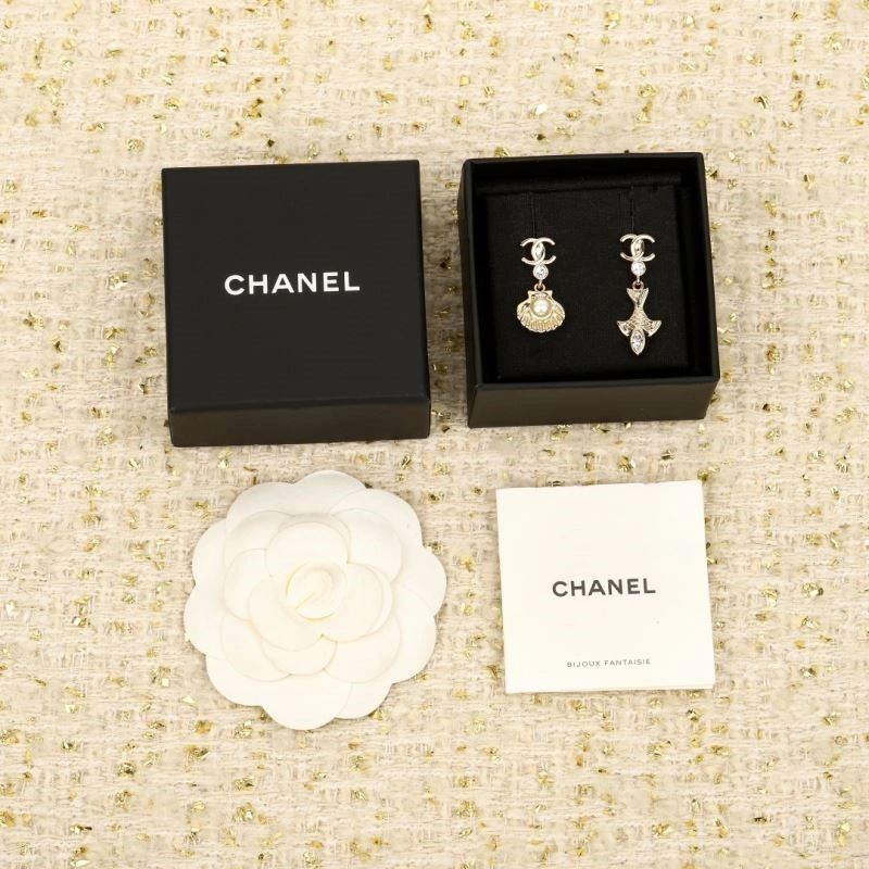 Neat Chanel Earrings 225330