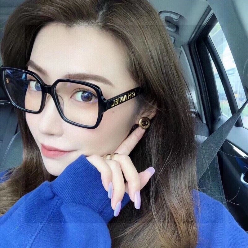 Chanel Earrings Trendy 225341