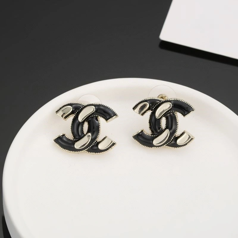 Chanel Earrings Refined 225329