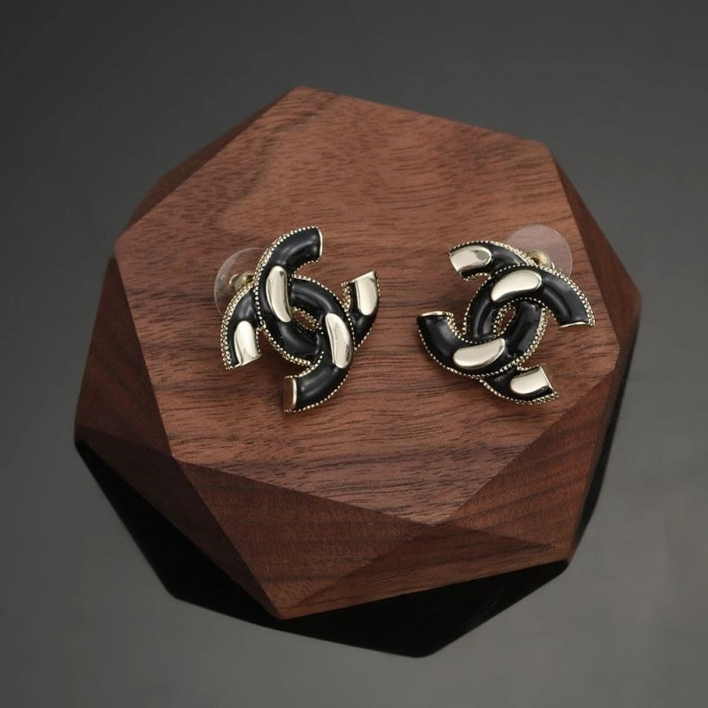 Chanel Earrings Refined 225329