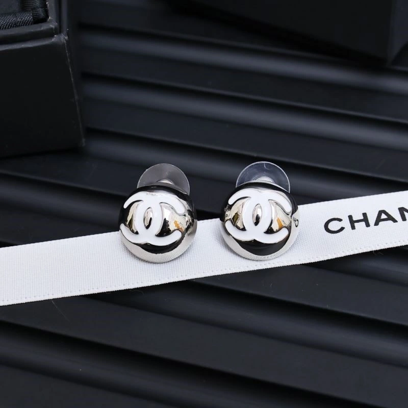 Chanel Earrings MoistureWicking 225336