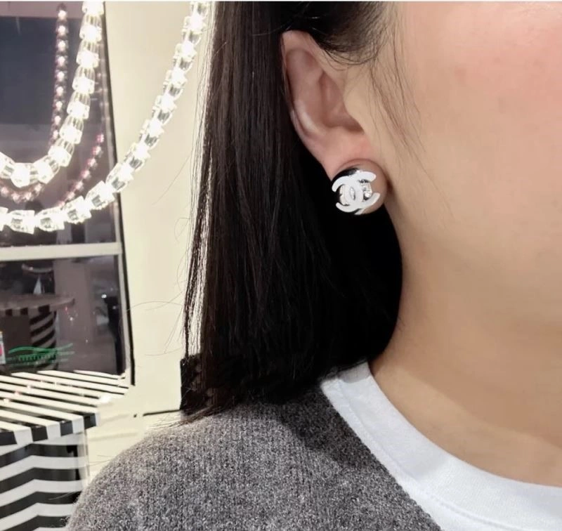 Chanel Earrings MoistureWicking 225336