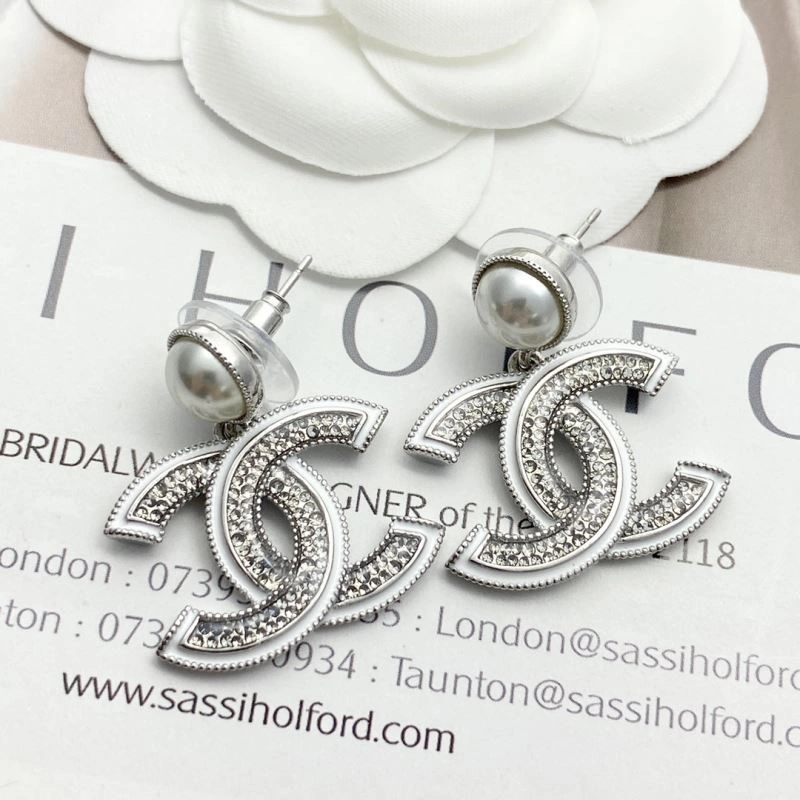 Chanel Earrings EyeCatching 225327