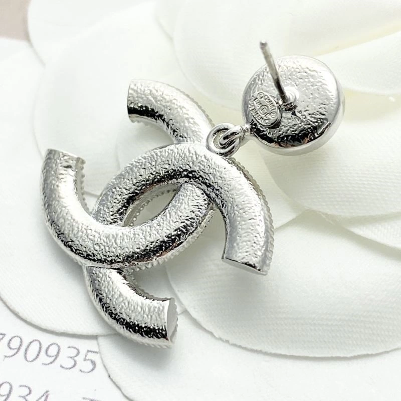 Chanel Earrings EyeCatching 225327
