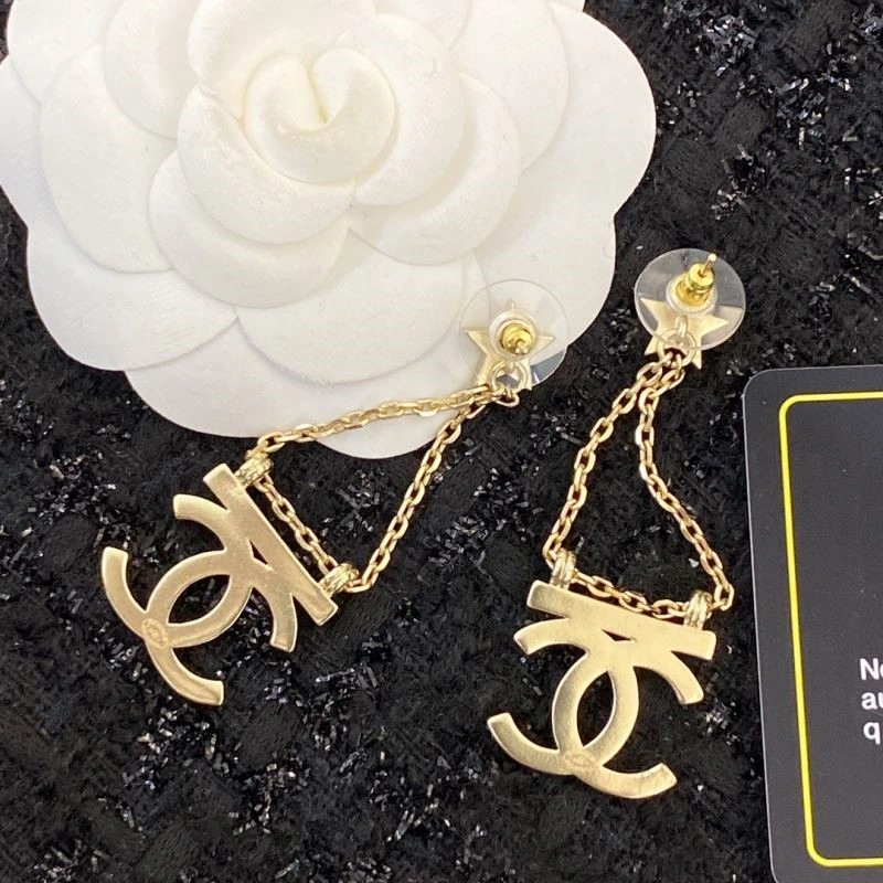 Chanel Earrings Supportive 225367