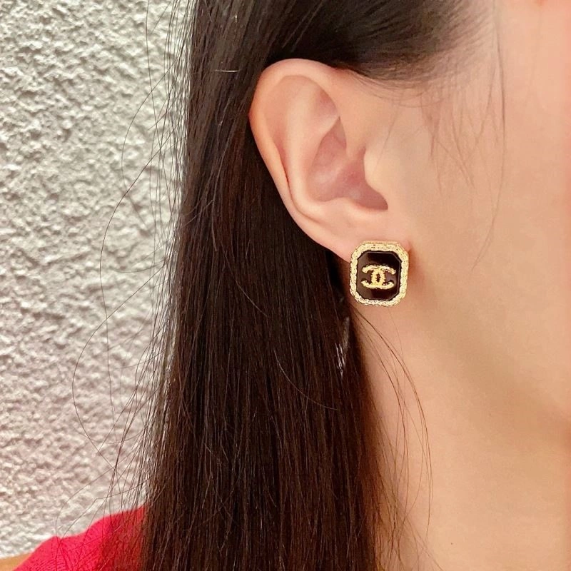 Chanel Earrings SmartChoice 225320